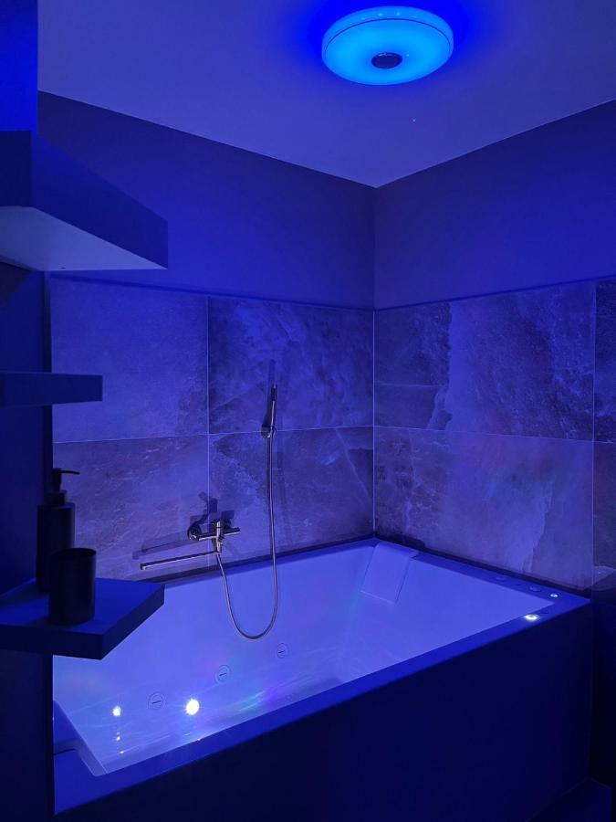Love Room Mille Et Une Nuits Narbona Exterior foto